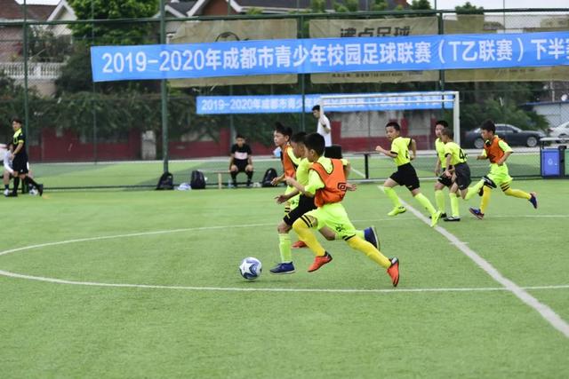 每体：巴萨不会3000万欧回购尼科